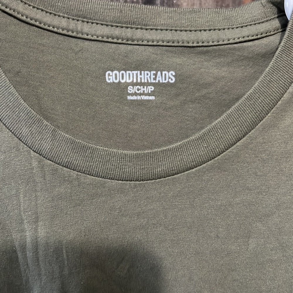 Green tee - Picture 2 of 3